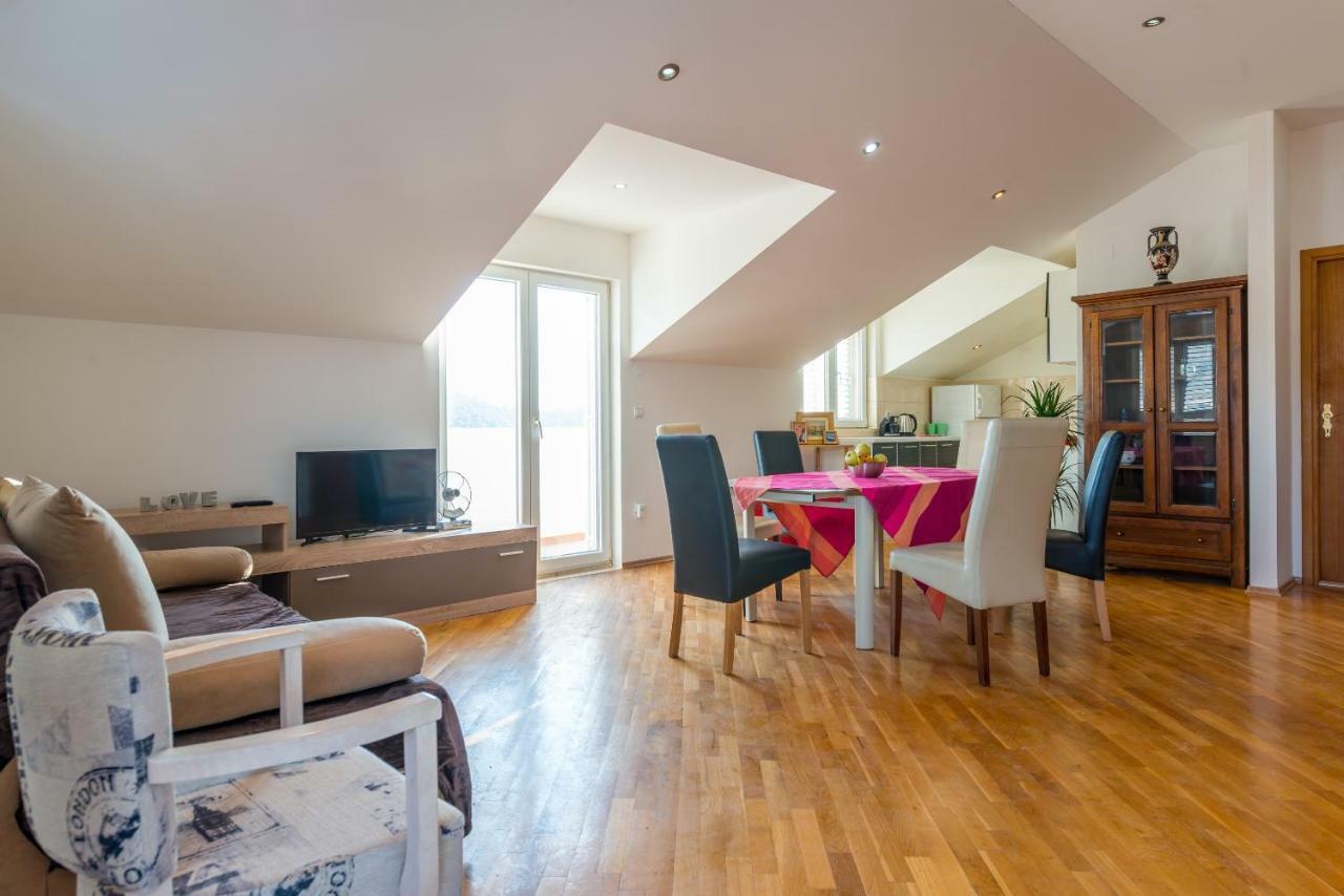 Majestic Lookout - Apartment Rixi Dubrovnik Exteriör bild